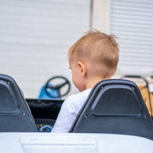Elektrische kinderauto kado