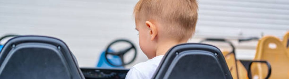 Elektrische kinderauto kado